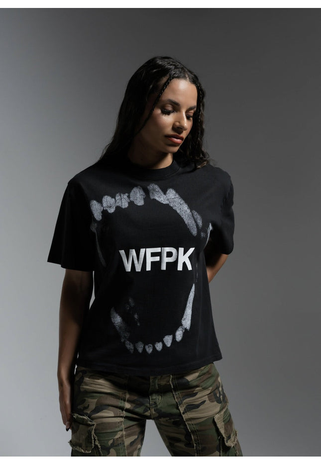 Core "WOLF BITE" Graphic T-Shirt