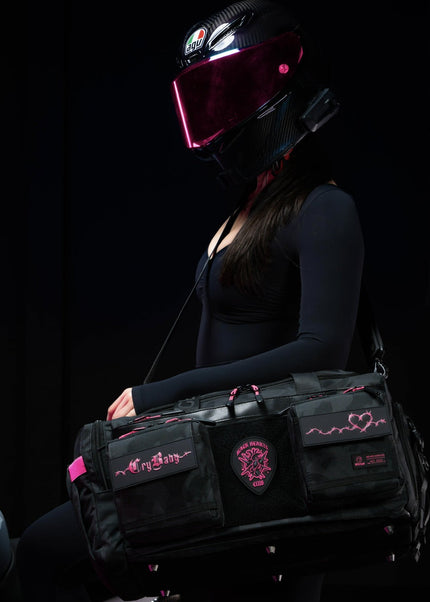 30L Perfect Duffle Bag Black Hearts